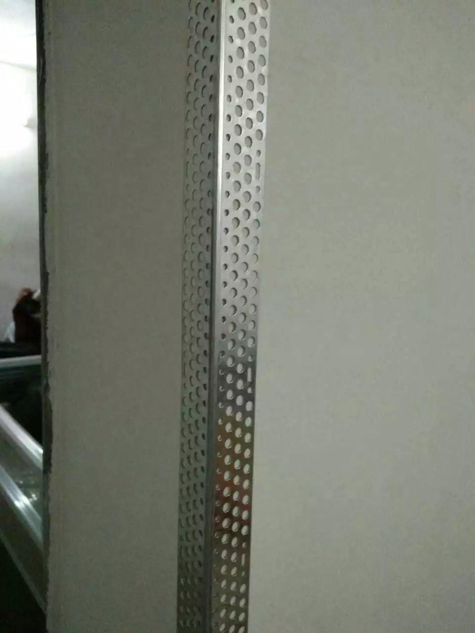 Aluminium corner beads (1)