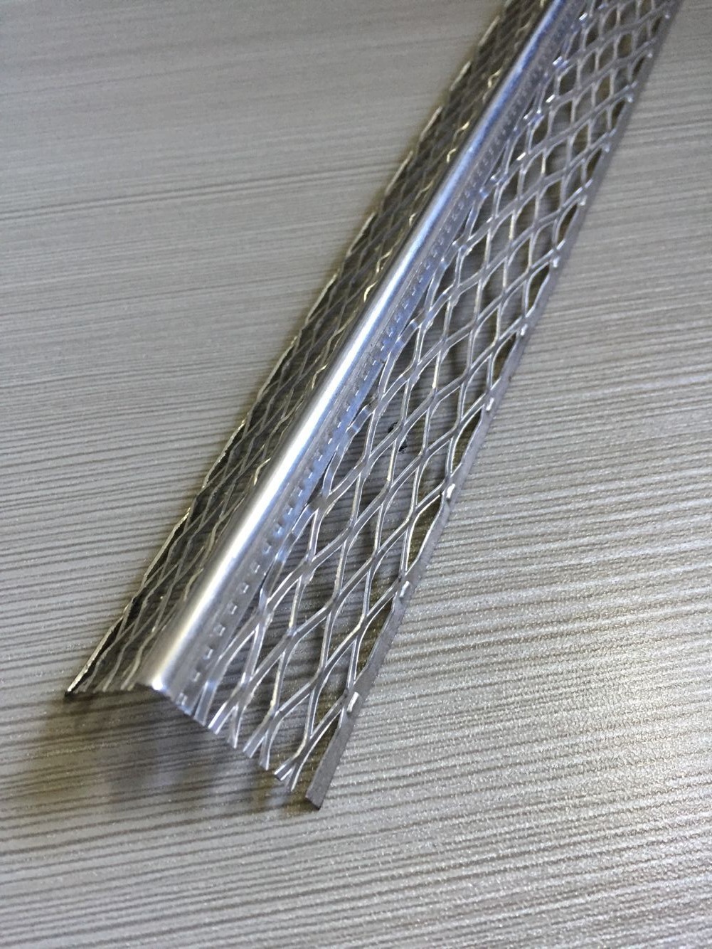 Aluminium corner beads (15)