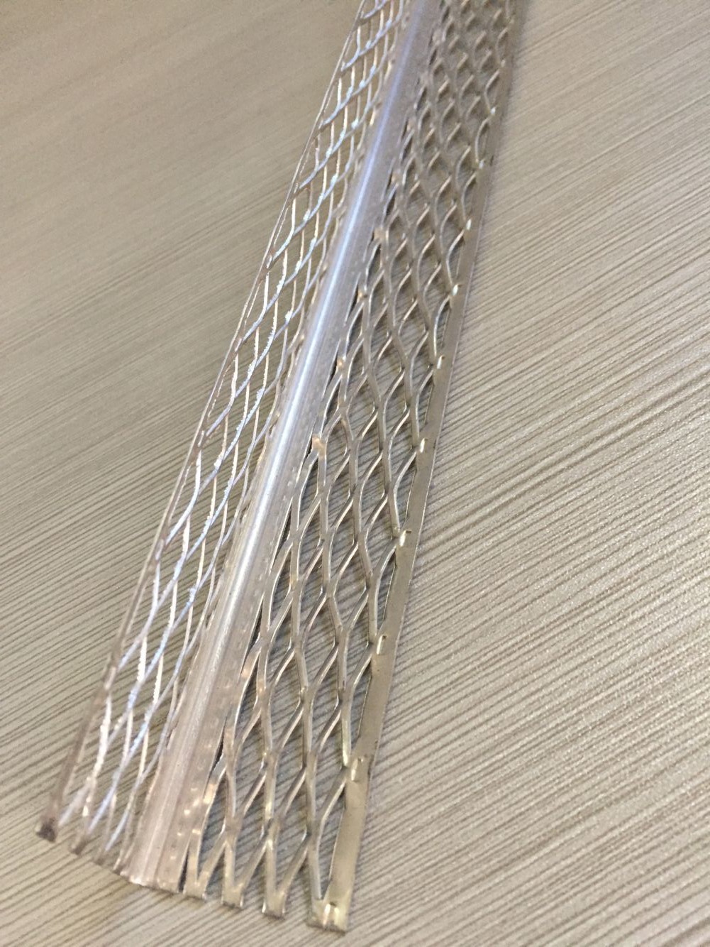 Aluminium corner beads (14)