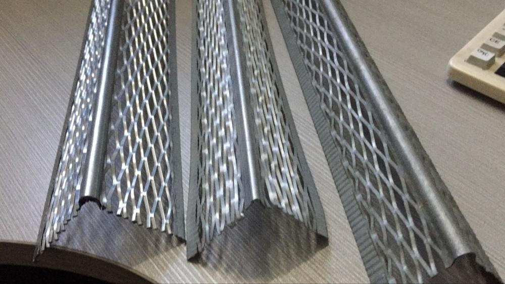 Aluminium corner beads (22)