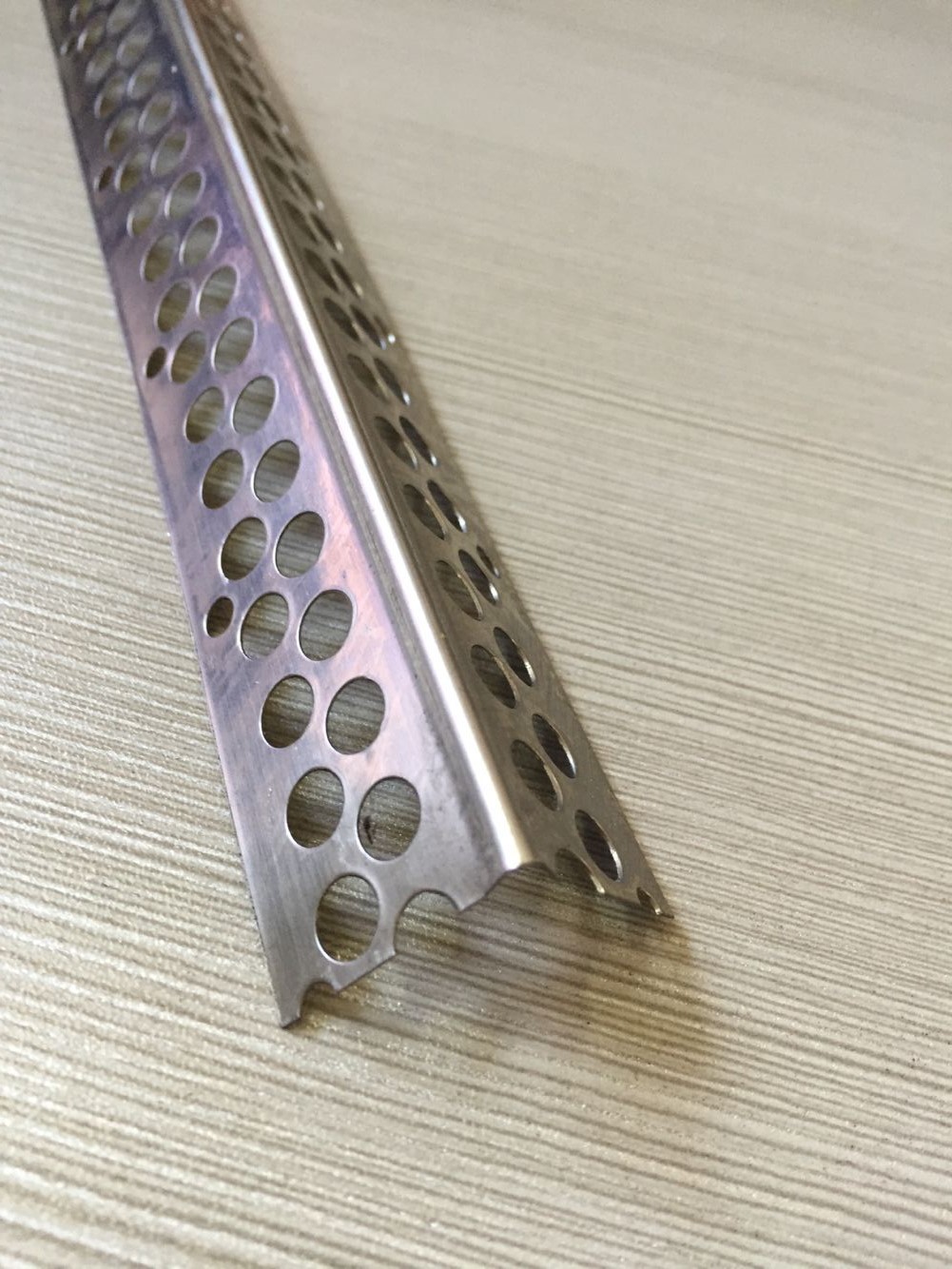 Galvanized angle bead 25x25-2